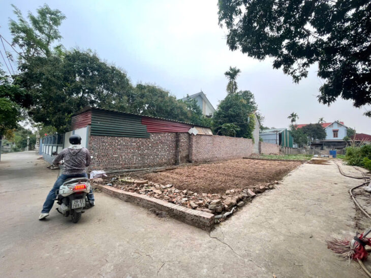 Nhỉnh 1 tỷ, sở hữu 40m Phúc Thọ, gần hồ điều hòa, dân cư đông đúc. Sẵn sổ giao dịch