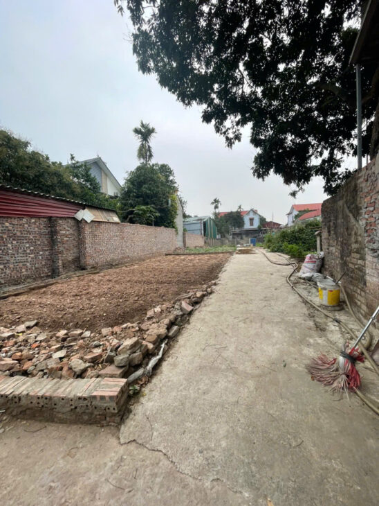 Nhỉnh 1 tỷ, sở hữu 40m Phúc Thọ, gần hồ điều hòa, dân cư đông đúc. Sẵn sổ giao dịch