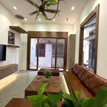 Đỉnh, siêu phẩm Láng Hạ, ngõ to, nông, kinh doanh dễ, 45m, giá 20 tỷ, nhà mới, 30m ra đường lớn.