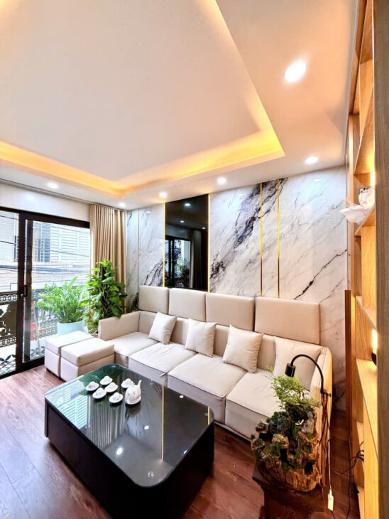 BÁN NHÀ NGUYỄN CHÍNH- HOÀNG MAI, 48 M2, 5 TẦNG, THANG MÁY, GIÁ 15,9 TỶ.