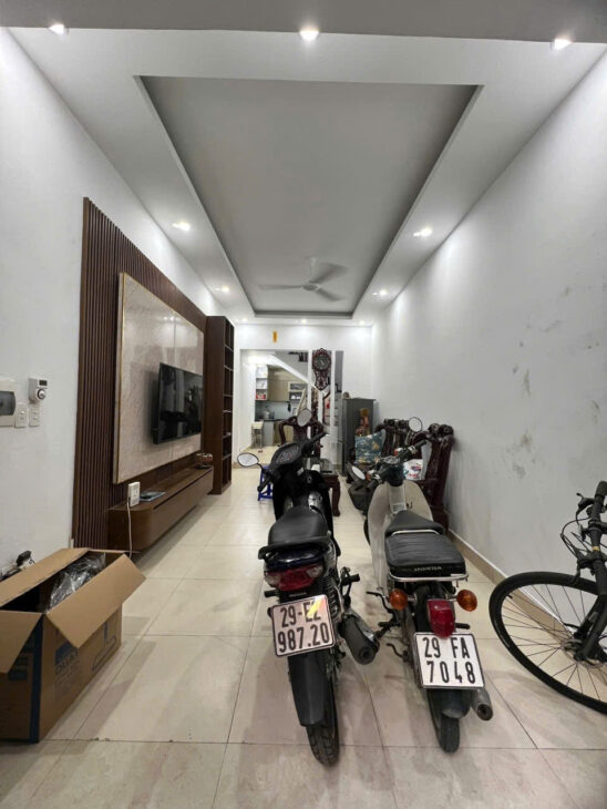 Nhà đẹp Lô Góc 4 tầng 43m Ô Tô tại ngõ 107 Hồng Mai, HBT