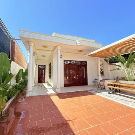 NHÀ ĐẸP – GIÁ ĐẦU TƯ- CHÍNH CHỦ Cần Bán Căn Nhà Phố Xã Cam Thành Bắc, Cam Lâm, Khánh Hòa