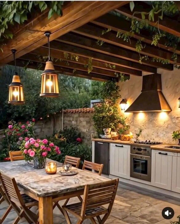 BÁN LIỀN KỀ TRỤC ĐƯỜNG CHÍNH HỪNG ĐÔNG, DT 120M- VINHOMES ĐAN PHƯỢNG. GIÁ CHỈ 30 TỶ