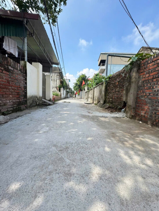 Bán đất Mai Lâm Đông Anh- Hàng xóm vin Cổ Loa- Oto – nhỉnh 5 tỷ (Thương lượng)