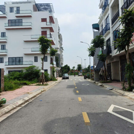 MẢNH ĐẤT ĐẸP PHÂN LÔ KHU TÁI ĐỊNH CƯ NGỌC THỤY – Ô TÔ TRÁNH