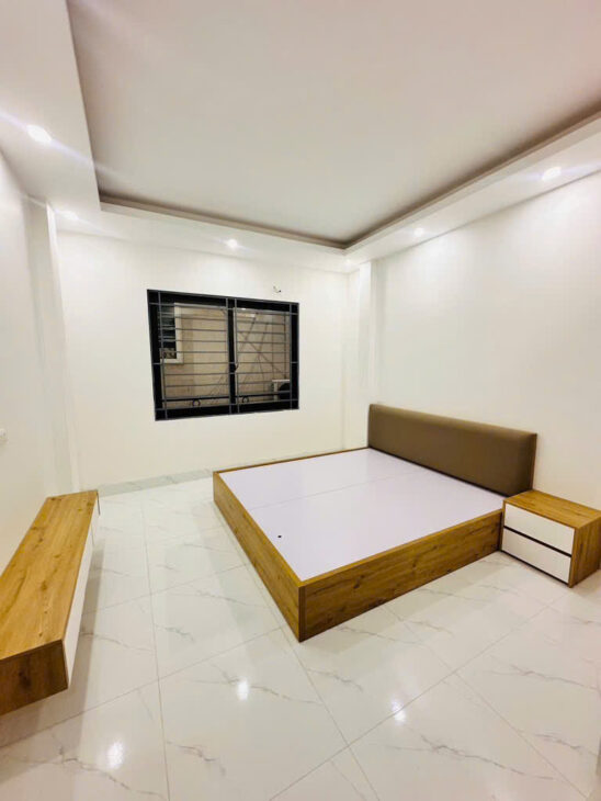 BÁN NHÀ PHẠM VĂN ĐỒNG – 32m x 5 TẦNG CHỈ 7.25 TỶ – DÂN XÂY – GẦN Ô TÔ. 0968669247