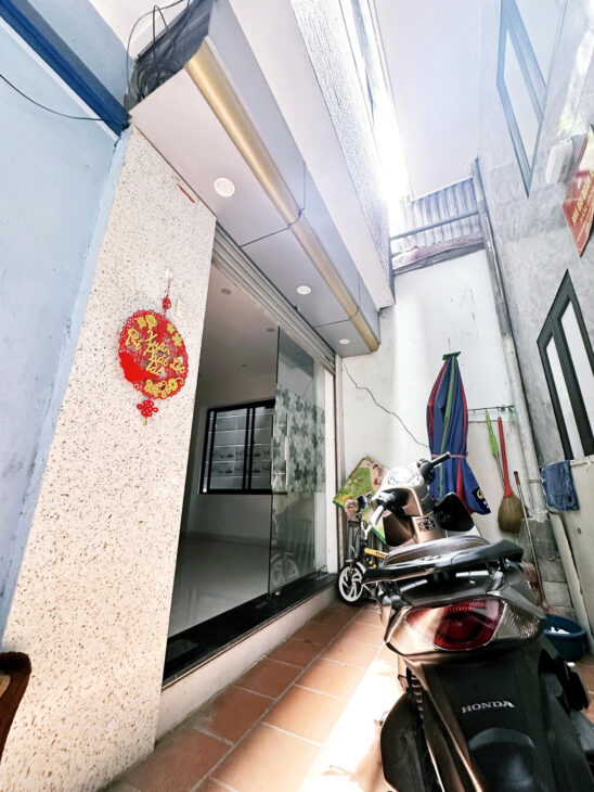 NHÀ DÂN XÂY DỘC LẬP LÂM TƯỜNG 5 TẦNG GIÁ RẺ