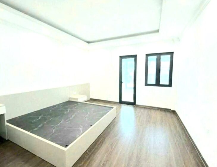 BÁN NHÀ MẶT PHỐ BỒ ĐỀ, 6 TẦNG THANG MÁY, 2 Ô TÔ VÀO NHÀ, KINH DOANH SẦM UẤT, DT: 72m², Giá chào: