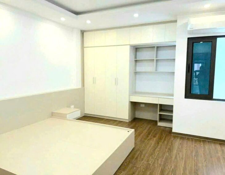 BÁN NHÀ MẶT PHỐ BỒ ĐỀ, 6 TẦNG THANG MÁY, 2 Ô TÔ VÀO NHÀ, KINH DOANH SẦM UẤT, DT: 72m², Giá chào: