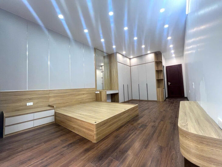????Thiện Chí????Ô tô vào nhà, Phùng Chí Kiên 45m 6T Thang máy, Nội thất đỉnh, 16.5 tỷ
