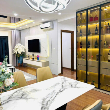 Bán căn 3 ngủ 2 WC tòa Ruby Goldmark City,nội thất mới đẹp, xịn sò 100% cao cấp vào ở ngay.