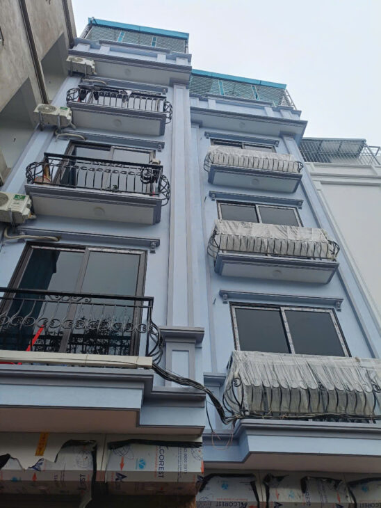 Nhà đẹp Vân Canh – 42m2 – 5T, ngõ thông thoáng, ô tô Gần FPT, ĐH Công Nghiệp, giá 5.3 tỷ