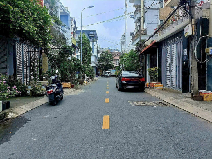 Bán nhà HXH 20/23 Lê Văn Việt, P. TNP B, TP. Thủ Đức. DT: 4mx13m, 50m², 2T, 2PN – Giá bán: 2,4 tỷ