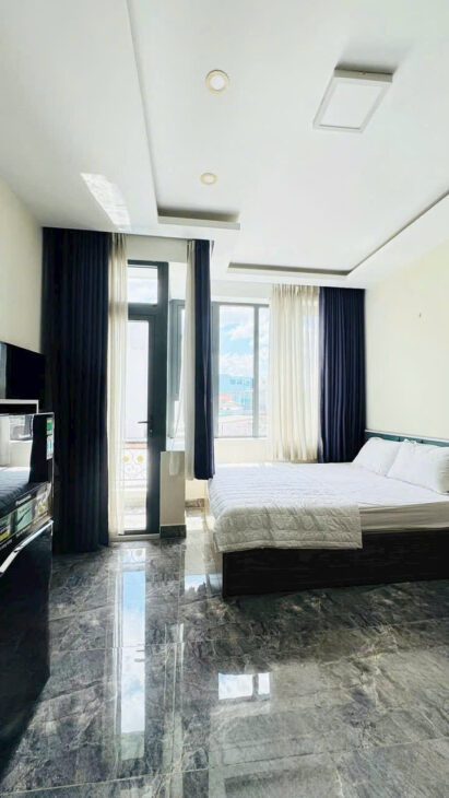 NHÀ KẾ QUẬN 1- DÒNG TIỀN 3.6 TỶ/5NĂM- CAO 6 TẦNG 8 PHÒNG ĐỦ NỘI THẤT- NGUYỄN KHOÁI QUẬN 4: 12 TỶ.
