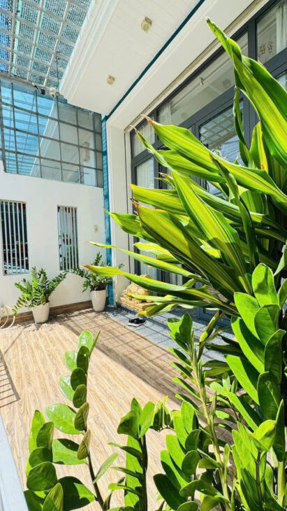 NHÀ KẾ QUẬN 1- DÒNG TIỀN 3.6 TỶ/5NĂM- CAO 6 TẦNG 8 PHÒNG ĐỦ NỘI THẤT- NGUYỄN KHOÁI QUẬN 4: 12 TỶ.