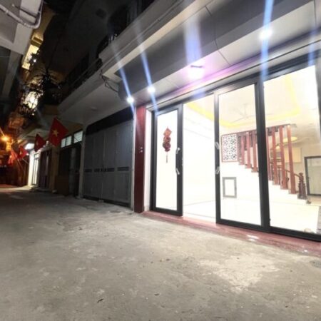 PHỐ THÁI HÀ,ĐẤT PHÂN LÔ,Ô TÔ NGỦ TRONG NHÀ-DT43M2-4 TẦNG GIÁ CHỈ 13,9 TỶ