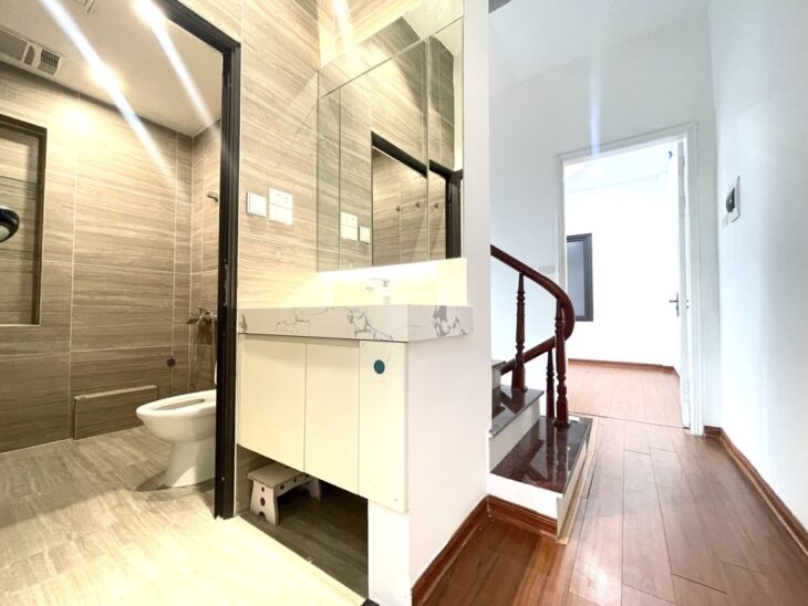 PHỐ THÁI HÀ,ĐẤT PHÂN LÔ,Ô TÔ NGỦ TRONG NHÀ-DT43M2-4 TẦNG GIÁ CHỈ 13,9 TỶ