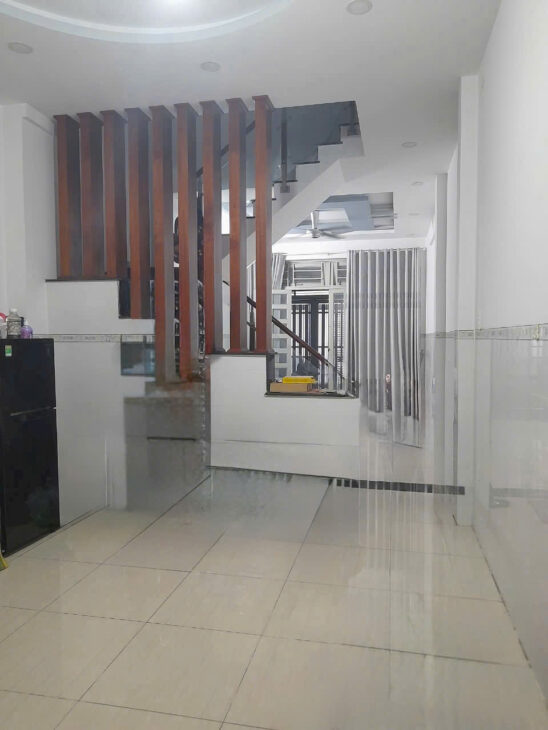CHO THUÊ NHÀ 3 TẦNG 4 X 20M – TRUNG MỸ TÂY, Q.12 – GIÁ CHỈ 8 TRIỆU/T HẺM XE TẢI