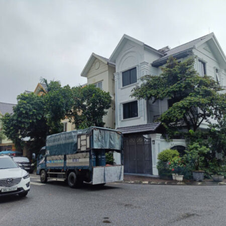 Biệt Thự Đẳng Cấp Tây Mỗ, Gần Vin Smart City, Sát Vườn Hoa, DT 202m2 – 3tầng, giá 33 Tỷ