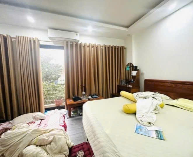 Biệt Thự Đẳng Cấp Tây Mỗ, Gần Vin Smart City, Sát Vườn Hoa, DT 202m2 – 3tầng, giá 33 Tỷ