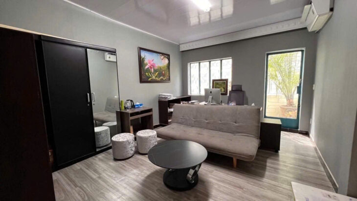 MẶT TIỀN NGUYỄN VĂN NGUYỄN Q1, MẶT SAU HXH – DIỆN TÍCH 82M2 (4M x 20.5M) – NHÀ 5 TẦNG THANG MÁY –
