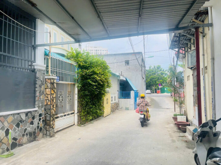 BÁN NHÀ GÁC LỬNG HẺM OTO 5m PHƯỚC HẢI, NHA TRANG