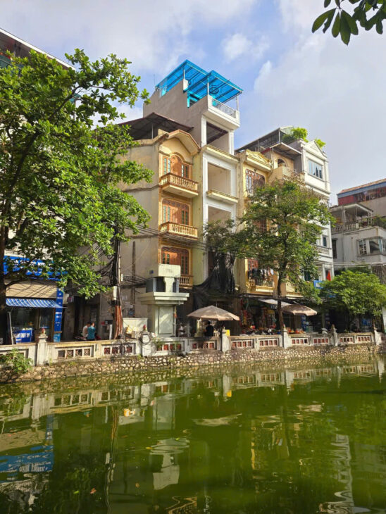 Cầu Giấy vip… view hồ kinh doanh nhỉnh 10ty 35m x5 tầng.