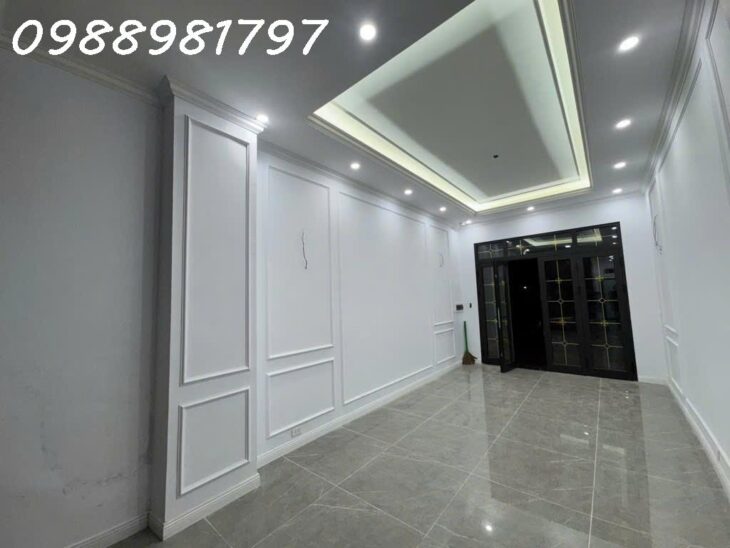 Cần bán nhà phân lô view hồ khu đô thị Vĩnh Hưng nhà mới 45m2x5 tầng