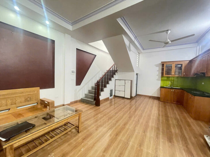 Bán gấp nhà 4 tầng gần 40m2 tại Yên Nghĩa- Hà Đông vừa ở vừa cho SV thuê, thu nhập ổn định