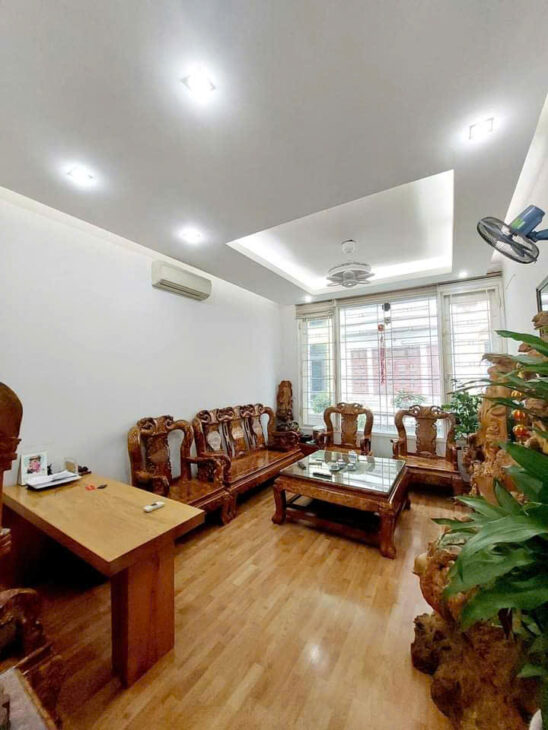 Hiếm, Cầu Diễn Dân xây 68m2 – 4 tầng, Ô tô, kinh doanh đỉnh, 2 thoáng, giá 11.4 tỷ