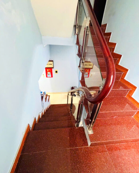 BÁN NHÀ LẠC LONG QUÂN – 76M² X 4 TẦNG – PHÂN LÔ– Ô TÔ – 3 THOÁNG – DÂN XÂY– KINH DOANH – 16.8 TỶ