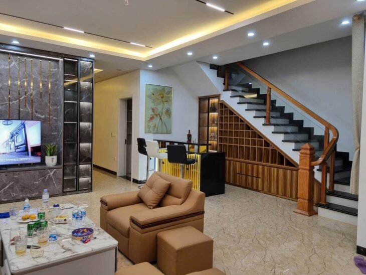 Chính Chủ Cần Bán Căn Biệt Thự 3 Tầng Mới Xây Tại Phường Bắc Hồng, Thị Xã Hồng lĩnh, Tỉnh Hà Tĩnh.