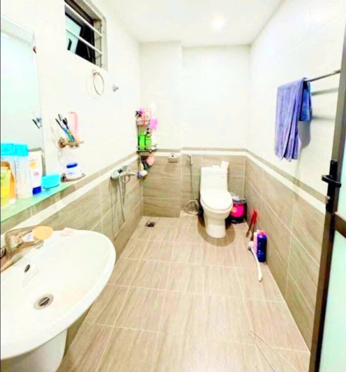 BÁN NHÀ NGUYỄN KHÁNH TOÀN – 62M² – 6 TẦNG – DÂN XÂY – PHÂN LÔ – Ô TÔ – NGÕ THÔNG RỘNG – GIÁ CHỈ 16