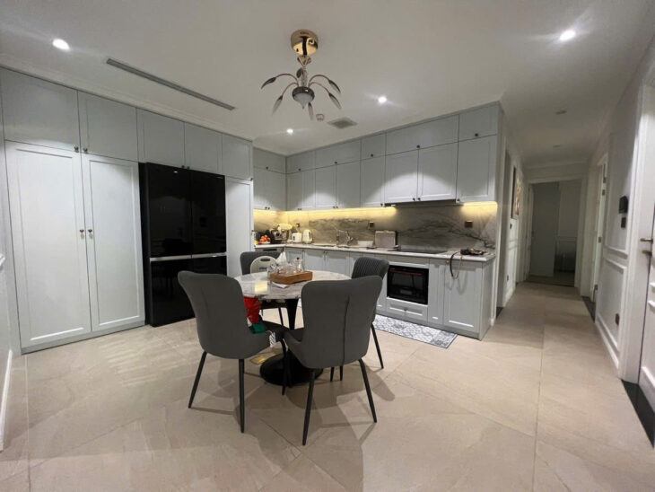 BÁN NHÀ PHẠM VĂN ĐỒNG – 56M² X 5 TẦNG, MẶT TIỀN 4.2M – LÔ GÓC, PHÂN LÔ – Ô TÔ TRÁNH – GIÁ 12.5 TỶ