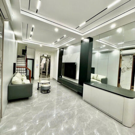 BÁN NHÀ LẠC LONG QUÂN – 50M² X 5 TẦNG, MẶT TIỀN 4.3M – PHÂN LÔ – Ô TÔ TRÁNH – GIÁ 13.5 TỶ