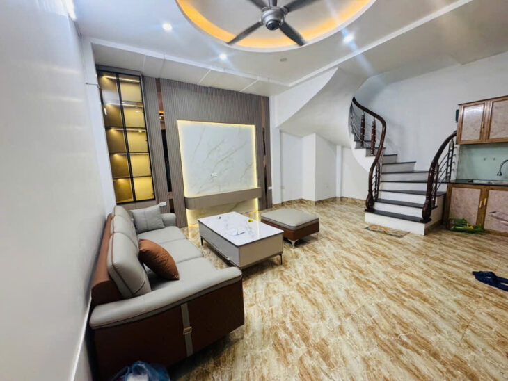 Giảm 500 triệu.Tôn Đức Thắng 36 m, 5 tầng 4 ngủ khép kín, vuông vắn, cách ô tô 5 m,ngõ 3 m, ban