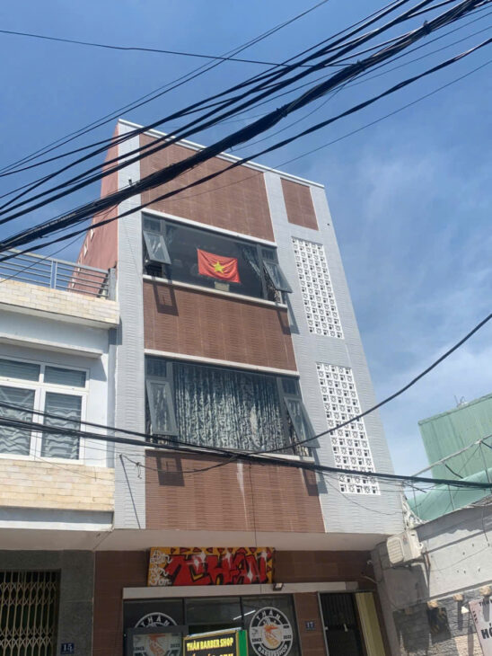 🔥TÒA CĂN HỘ 3 TẦNG – ĐỐI DIỆN CHỢ HÒA KHÁNH – THU NHẬP 40TR/THÁNG 🔥Tòa nhà 3 tầng – 13 căn hộ