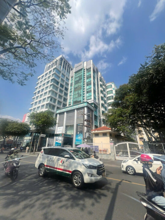 SIÊU PHẨM KHAN HIẾM-BÁN TÒA NHÀ MẶT TIỀN HAI BÀ TRƯNG DT 670M2, 4000M2 SÀN – GIÁ BÁN: 800 TỶ