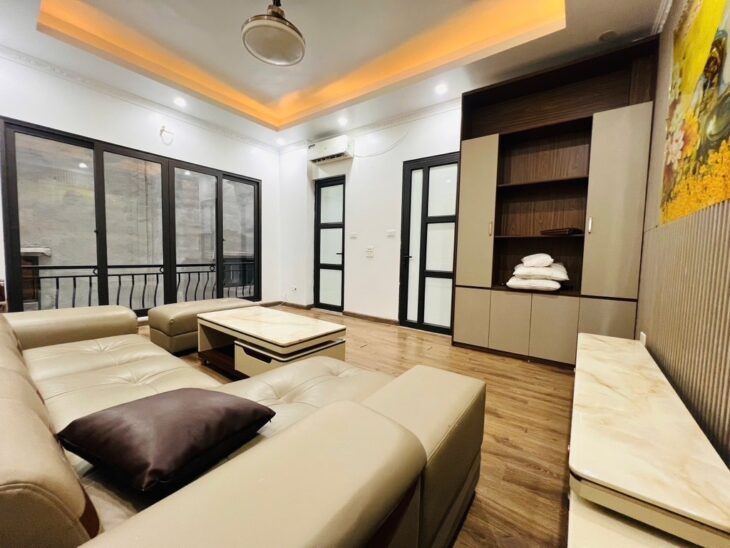 LẠC LONG QUÂN TÂY HỒ NHÀ ĐẸP 30M 5 TẦNG 3 NGỦ GIÁ 7 TỶ 600