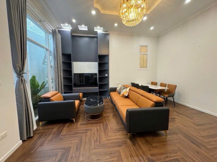 BÁN NHÀ CỔ NHUẾ – 50M² – 6 TẦNG THANG MÁY – MẶT TIỀN 5M – PHÂN LÔ – Ô TÔ – GIÁ 12 TỶ
