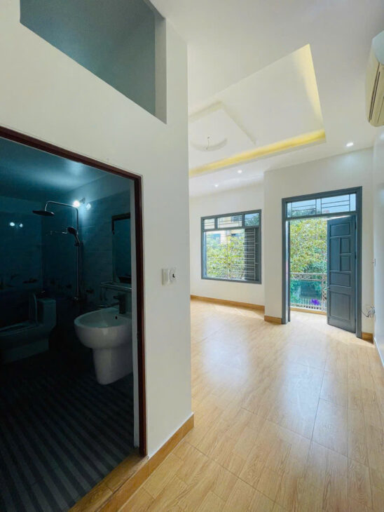 BÁN NHÀ 3 TẦNG LÔ GÓC – ĐẸP XUẤT SẮC TẠI TP. THÁI BÌNH, DT 130m2 GIÁ CHỈ NHỈNH 4 TỶ.