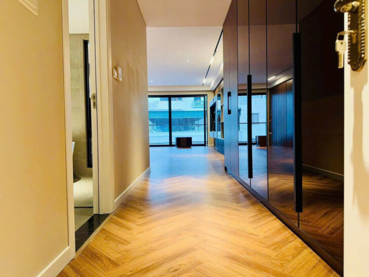 BÁN NHÀ PHẠM VĂN ĐỒNG – 55M² x 7 TẦNG THANG MÁY x MT 5M – PHÂN LÔ – Ô TÔ – 2 THOÁNG – GIÁ 13.9 TỶ.