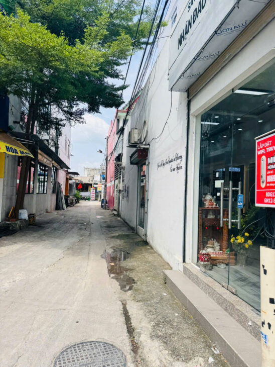 BÁN NHÀ DĨ AN -MỚI ĐẸP – KCN SÓNG THẦN – XE HƠI VÀO TẬN NHÀ -CHỈ 3.55 TỶ