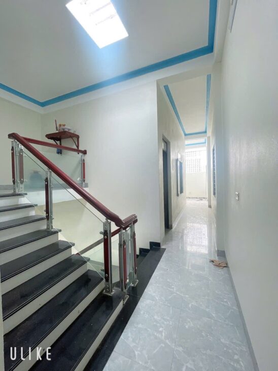 CẦN BÁN CĂN NHÀ 2 TẦNG TẠI P.Quảng Đông, TP.Thanh Hoá ĐANG KINH DOANH SẦM UẤT