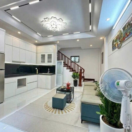 BÁN NHÀ PHÂN LÔ PHẠM VĂN ĐỒNG 59m x 6 TẦNG, MT 5m, DÂN XÂY, Ô TÔ ĐÕ CỬA, 2 THOÁNG, FULL NỘI THẤT,