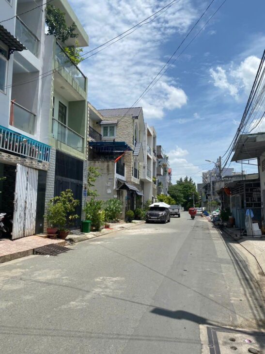 Nhà HXH Thông Tô Ngọc Vân, Ngay UBND Phường Tam Phú, Chợ Tam Hà, 6.2ty