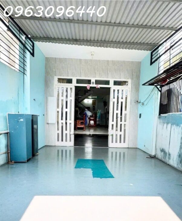 Bán nhà 90m² Huỳnh Tấn Phát Nhà Bè, sổ riêng, giá tốt chỉ 5.5 tỷ