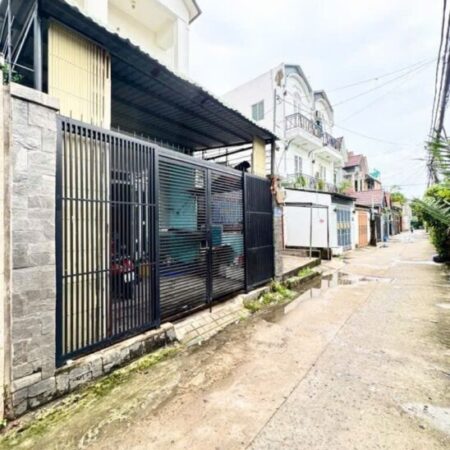 Bán nhà 90m² Huỳnh Tấn Phát Nhà Bè, sổ riêng, giá tốt chỉ 5.5 tỷ