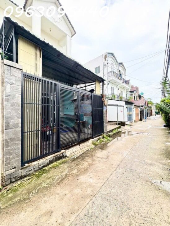 Bán nhà 90m² Huỳnh Tấn Phát Nhà Bè, sổ riêng, giá tốt chỉ 5.5 tỷ