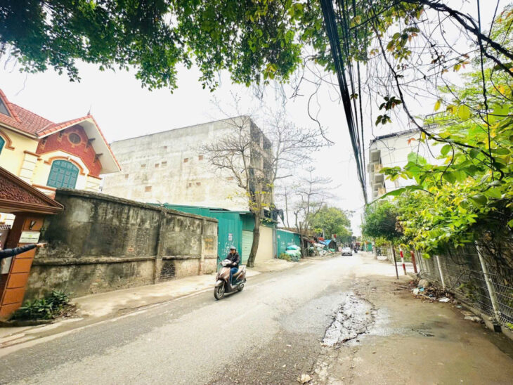 BÁN ĐẤT TẶNG NHÀ MẶT PHỐ 3TẦNG KINH DOANH – PHÂN LÔ HOẶC XÂY VP TUYỆT ĐỈNH – 2 THOÁNG 725m, MT 28